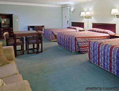 Days Inn & Suites Big Spring Ngoại thất bức ảnh